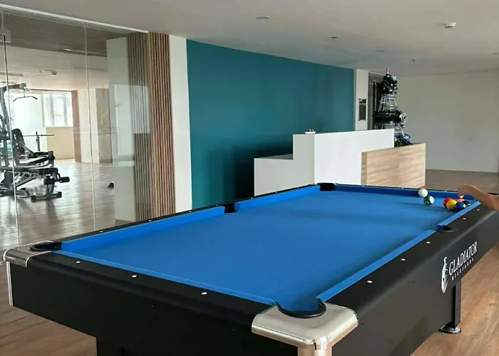 Key Realty Services Ph 2br And 2 Baths On The 6th Floor Hotel apartamentowy